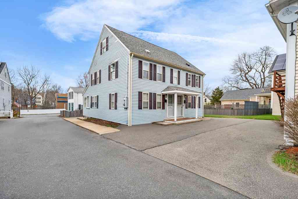 Condo For Sale - 6 Cammetts Ct #6<br/> Amesbury, MA 01913