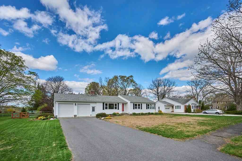 Homes For Sale - 18 Maple Ave<br/> Hampshire County, Hadley, MA 01035