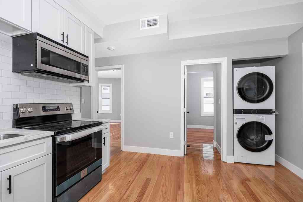 Apartment For Rent - 290 Summit Ave #2<br/> Boston, MA 02135
