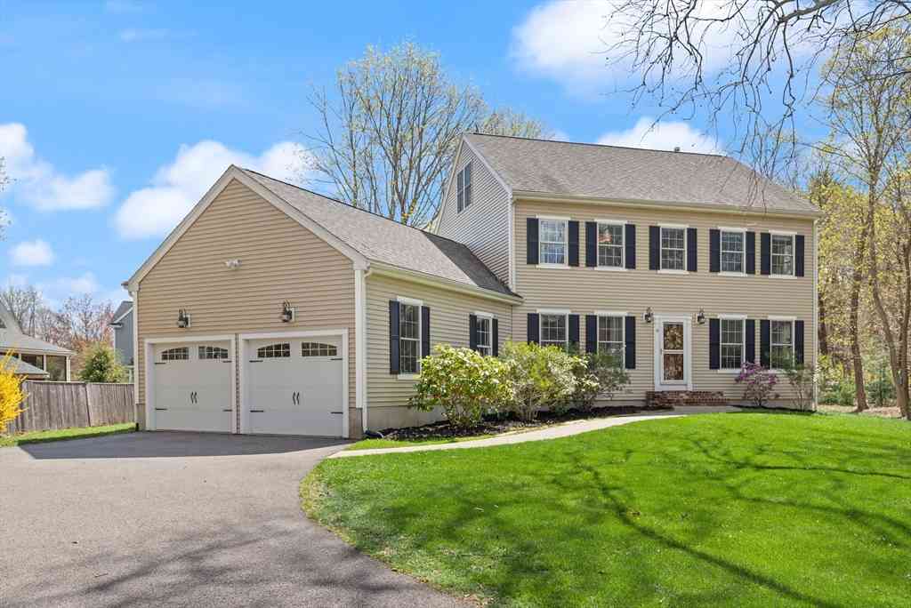 Homes For Sale - 16 Pine St<br/> Bristol County, Easton, MA 02375