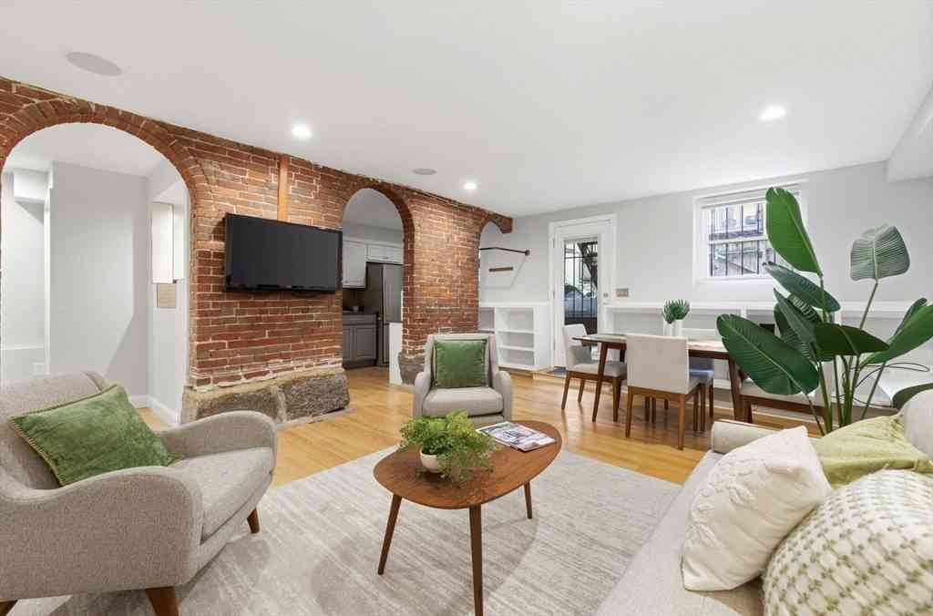 Condo For Sale - 36 Worcester Sq #1<br/> Boston, MA 02118