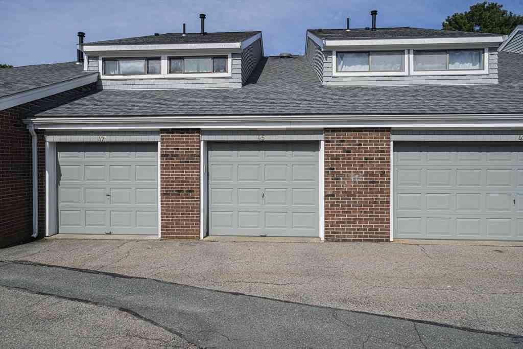 Condo For Sale - 45 Meadowood Dr #45<br/> Norfolk County, Stoughton, MA 02072