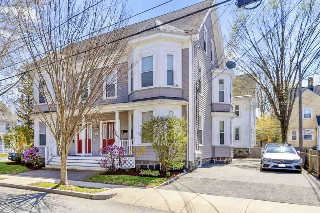 Condo For Sale - 169 Chestnut St #2<br/> Waltham, MA 02453