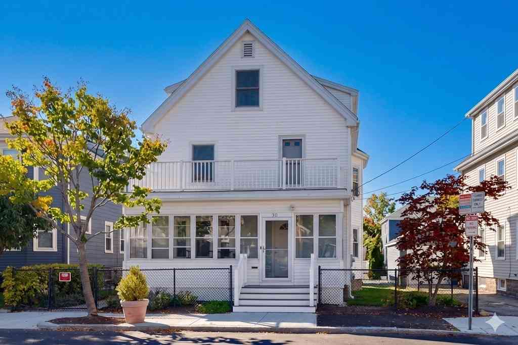 Homes For Sale - 30 Montgomery St<br/> Cambridge, MA 02140