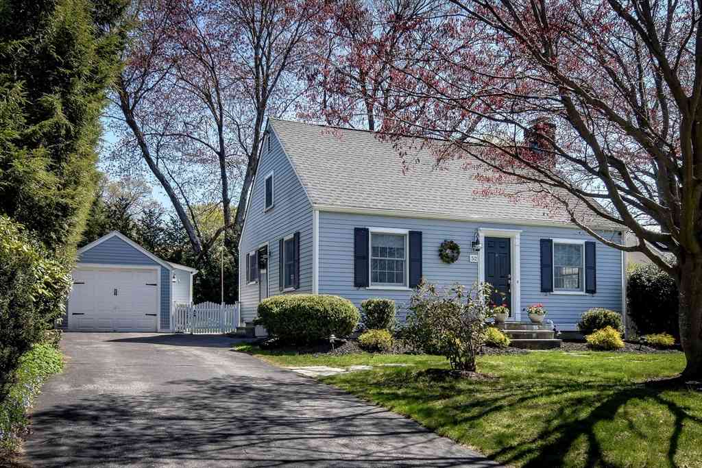 Homes For Sale - 52 Wesley Road<br/> Middlesex County, Framingham, MA 01701