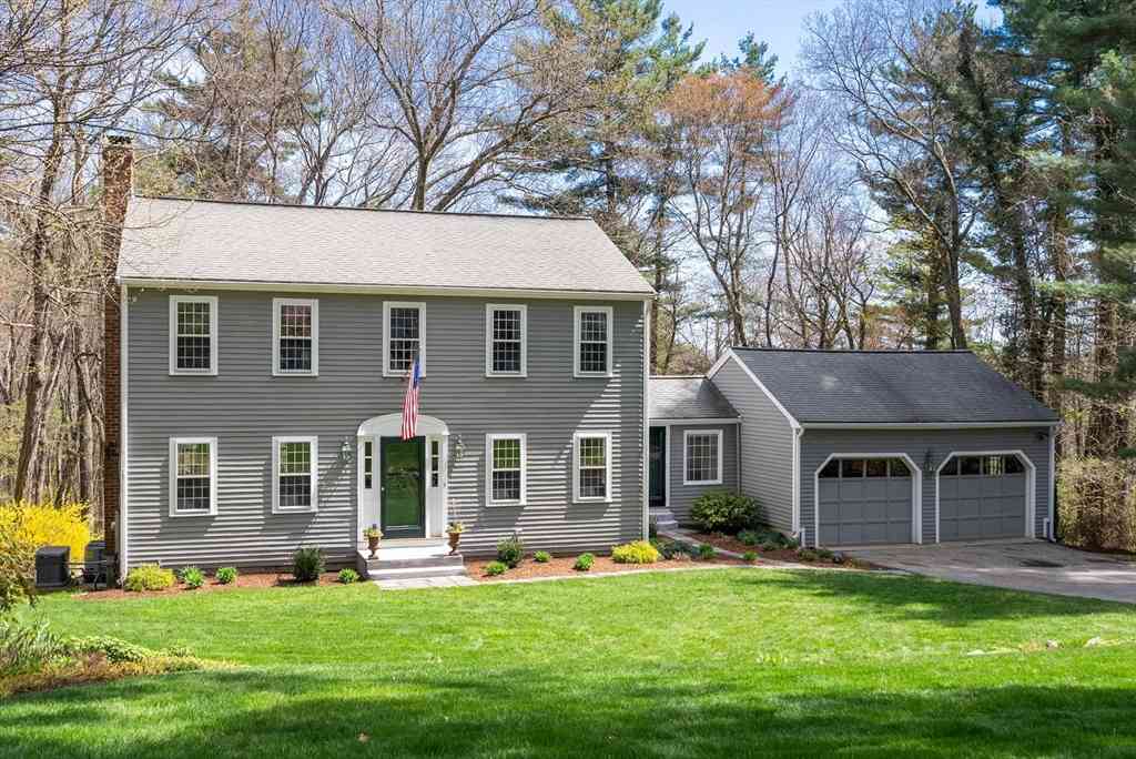 Homes For Sale - 20 Old Coach Road<br/> Middlesex County, Sudbury, MA 01776