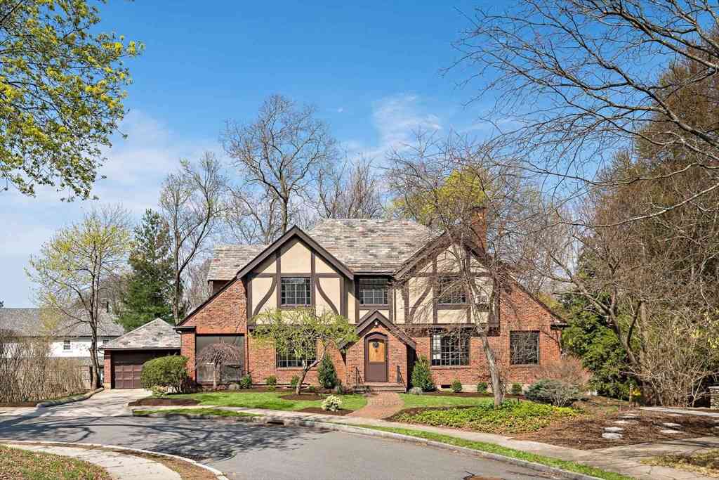 Homes For Sale - 38 Payson Terace<br/> Belmont, MA 02478