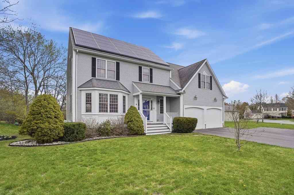 Homes For Sale - 4 Amaryllis Drive<br/> Worcester County, Millbury, MA 01527