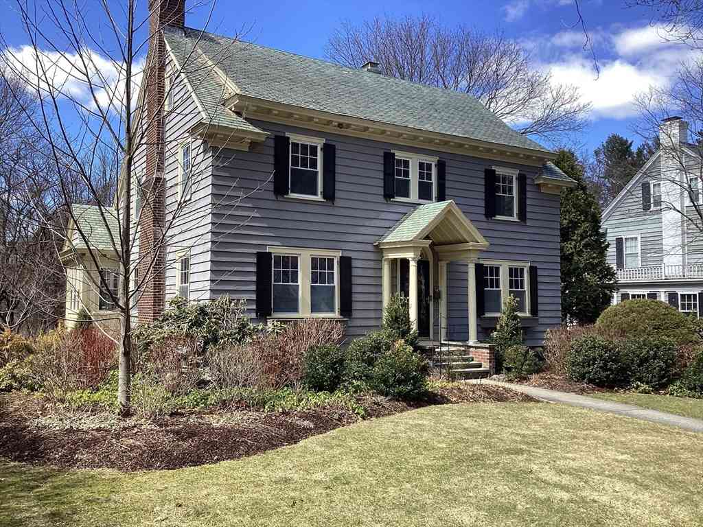 Homes For Sale - 55 Beechmont St<br/> Worcester, MA 01609