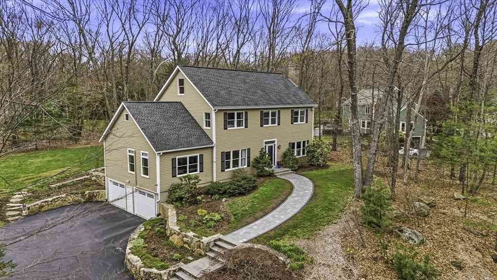 Homes For Sale - 10 Joseph Road<br/> Middlesex County, Hopkinton, MA 01748