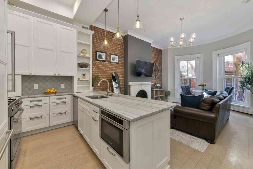 Condo For Sale - 81 Waltham St #3<br/> Boston, MA 02118