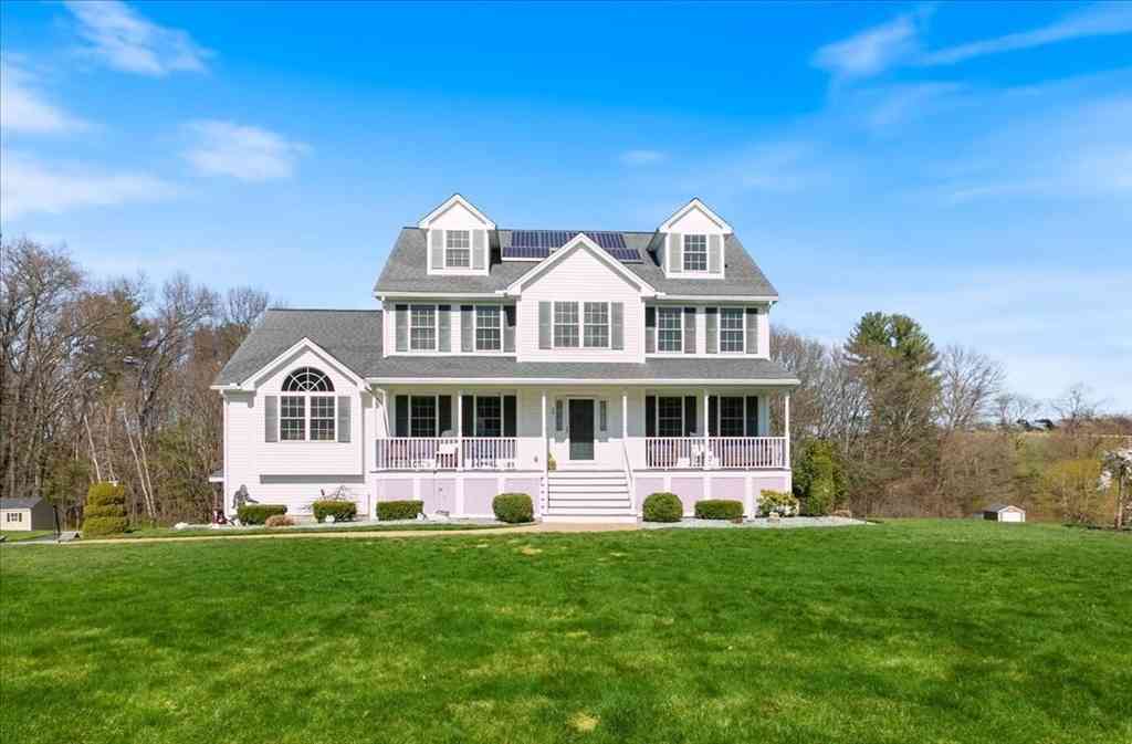 Homes For Sale - 26 Lisa Ln<br/> Haverhill, MA 01835