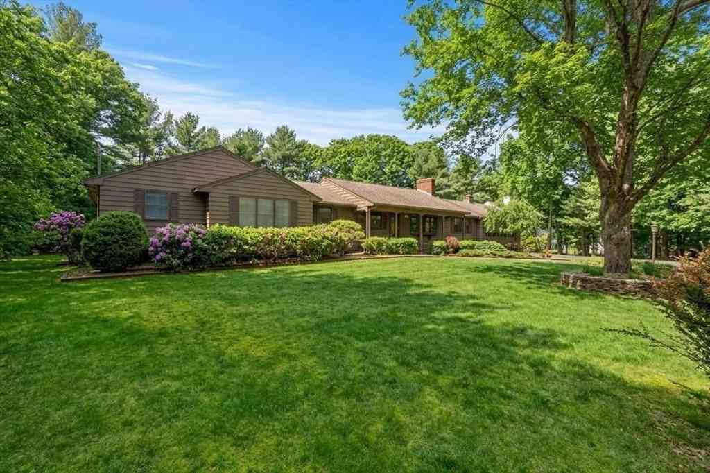 Homes For Sale - 17 Gilmore Road<br/> Bristol County, Easton, MA 02356