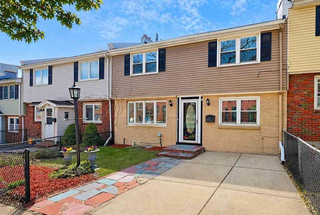Homes For Sale - 453 E 5th St<br/> Boston, MA 02127