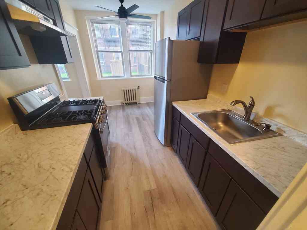 Apartment For Rent - 415 County Street #116<br/> Bristol County, New Bedford, MA 02740