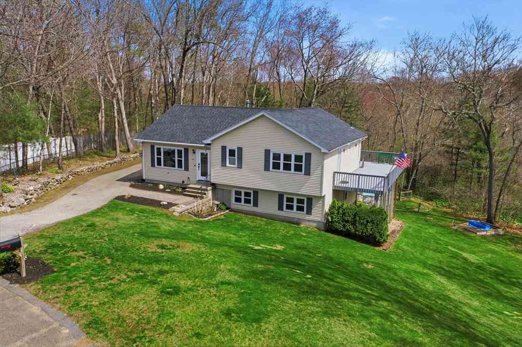 Homes For Sale - 110 Nora Lane<br/> Hampden County, Ludlow, MA 01056