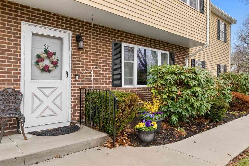 Condo For Sale - 67 Cynthia Ln #67<br/> Amesbury, MA 01913