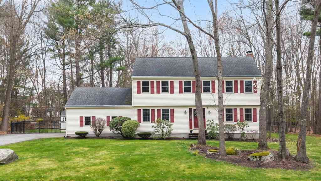 Homes For Sale - 8 Liberty Tree Lane<br/> Shrewsbury, MA 01545