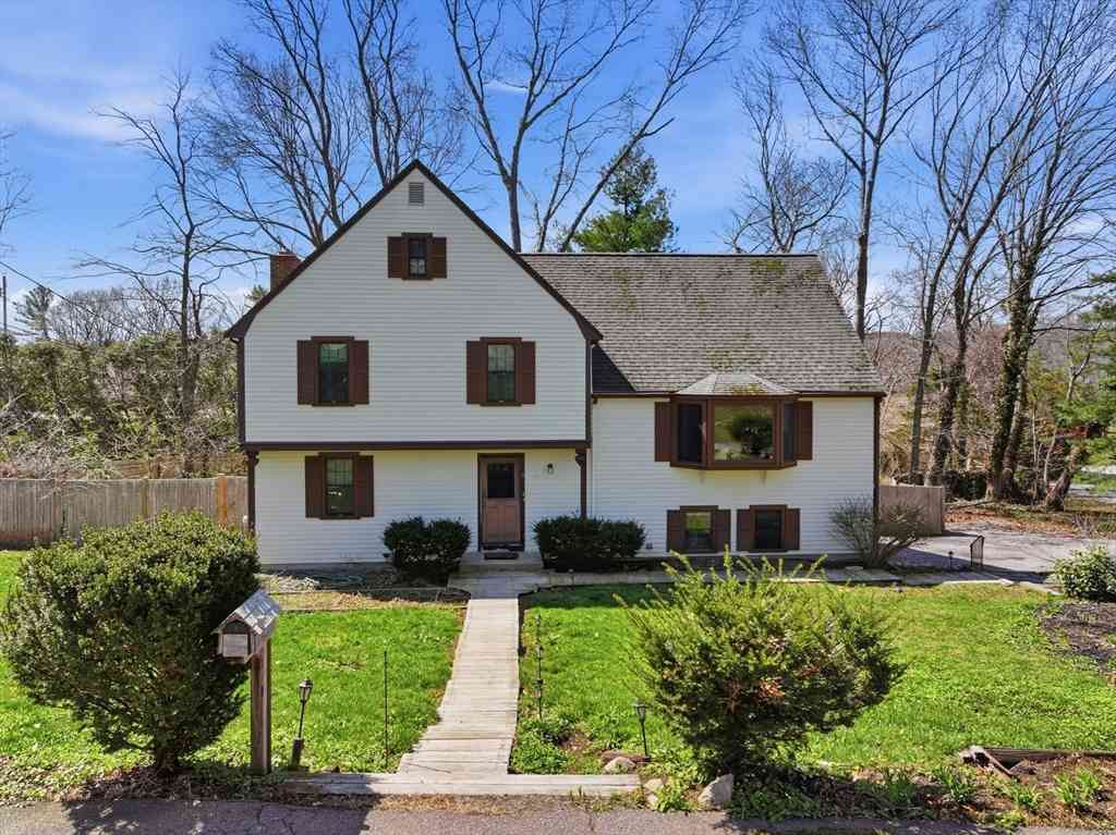 Homes For Sale - 8 Three Ring Rd<br/> Plymouth County, Scituate, MA 02066