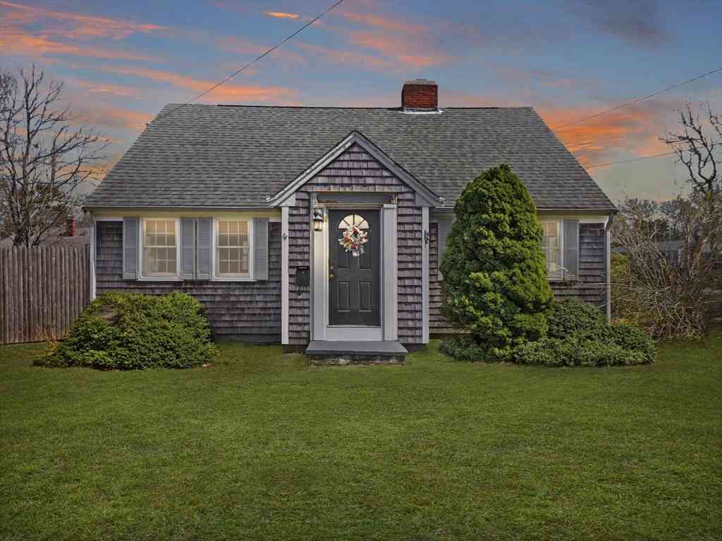 Homes For Sale - 64 Ocean Ave<br/> Yarmouth, MA 02664