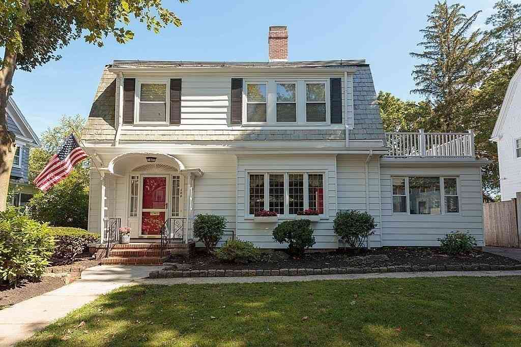 Homes For Sale - 104 Stratford Street<br/> Boston, MA 02132