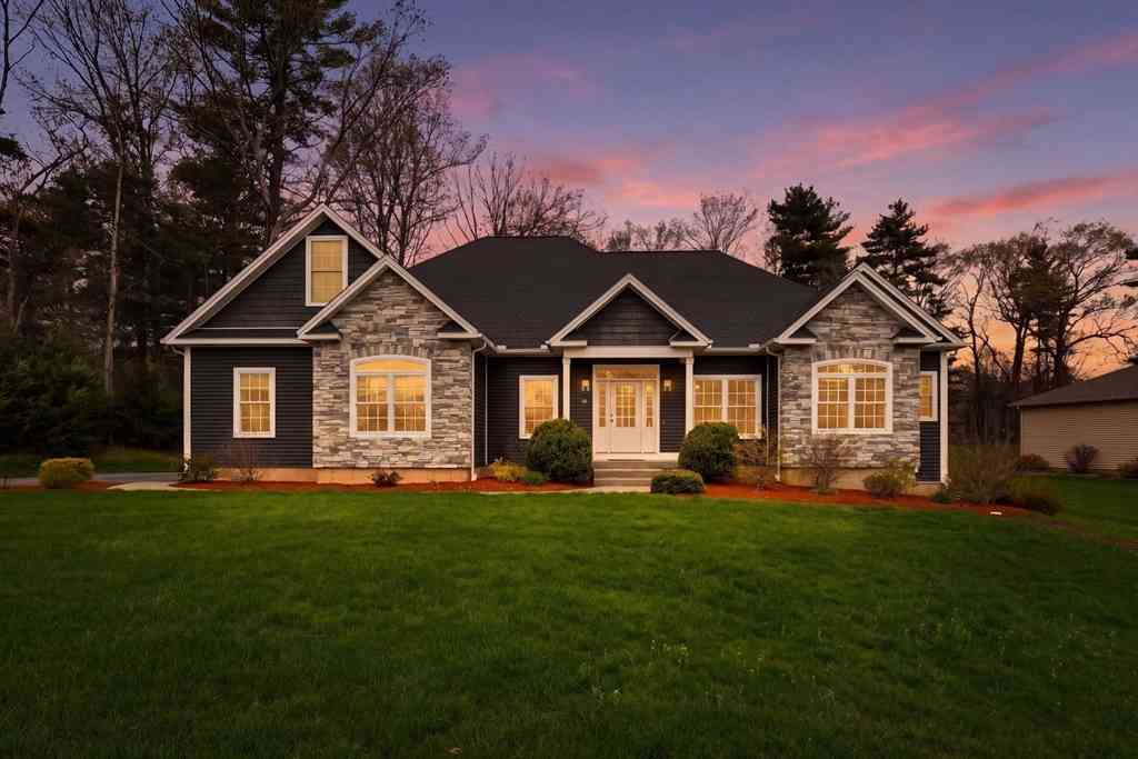 Homes For Sale - 12 Pondview Drive<br/> Hampden County, East Longmeadow, MA 01028