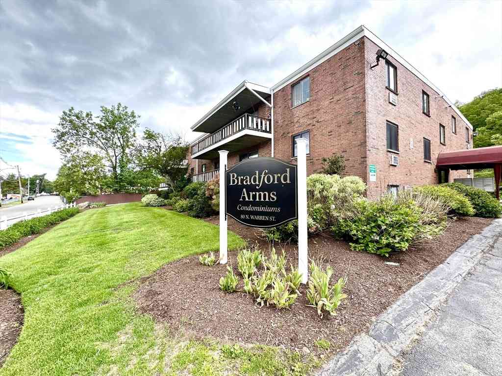 Apartment For Rent - 80 North Warren #20<br/> Woburn, MA 01801