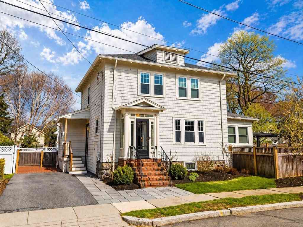 Homes For Sale - 5 Thirteenth St<br/> Melrose, MA 02176