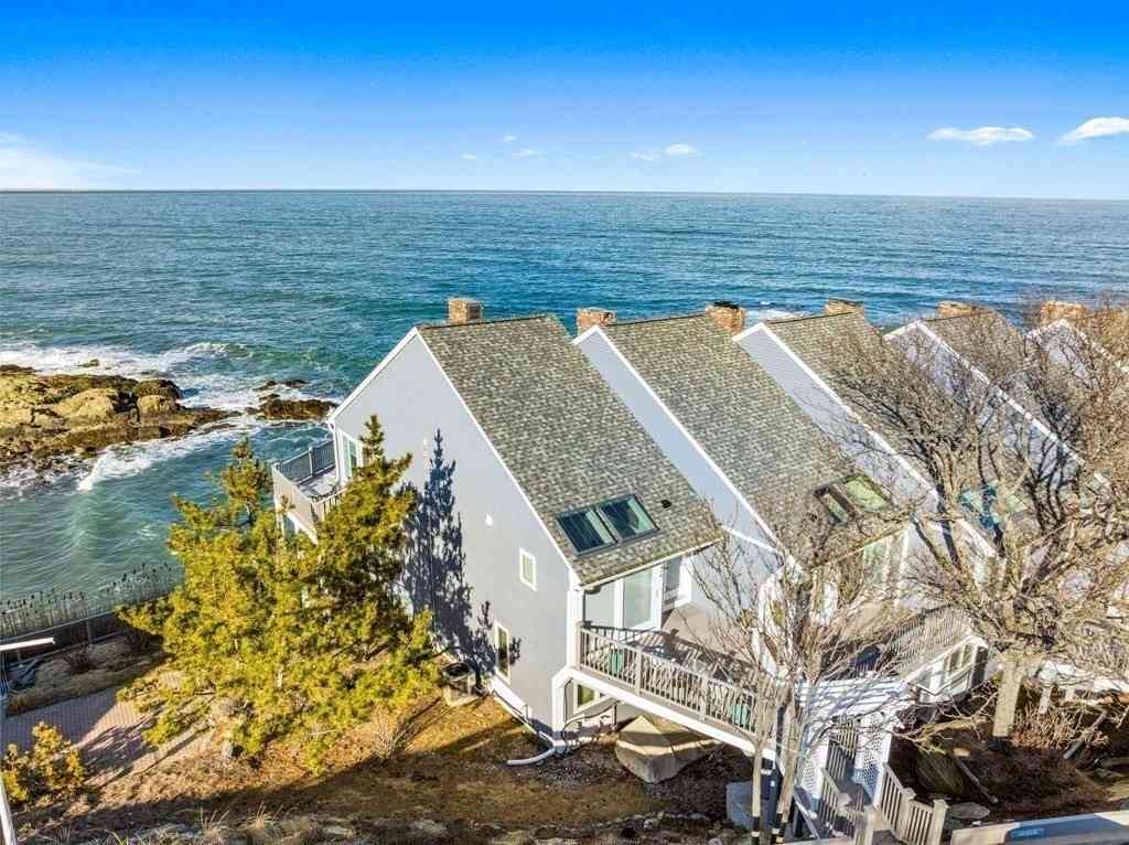 Condo For Sale - 14 Oceanside Dr #14<br/> Hull, MA 02045