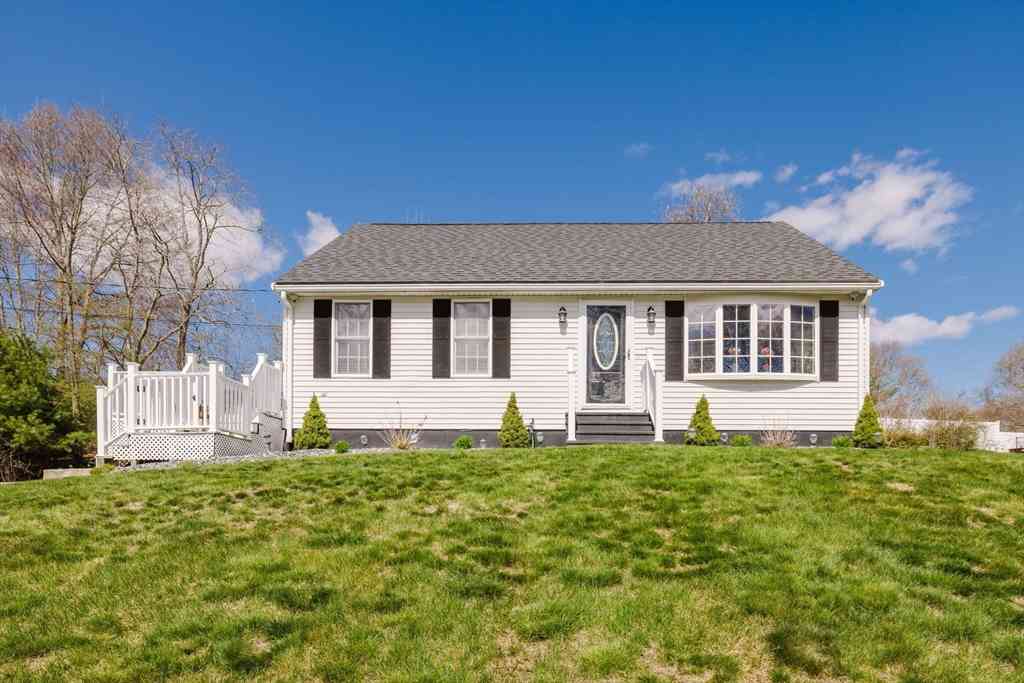 Homes For Sale - 86 Cranesbill Rd<br/> Taunton, MA 02780