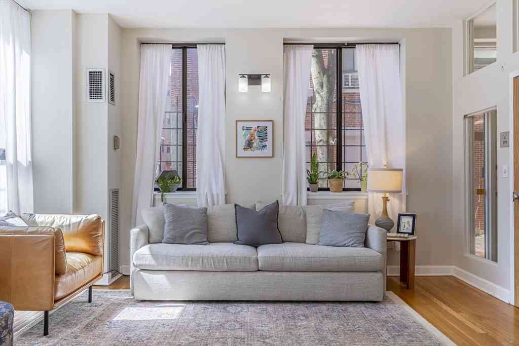 Condo For Sale - 142 Commercial St. #101<br/> Boston, MA 02109