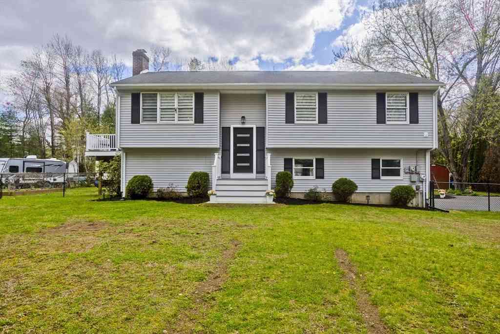 Homes For Sale - 5 Pauline Cir<br/> Southwick, MA 01077