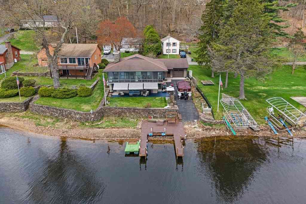 Homes For Sale - 45 Lakeshore Dr Ext<br/> West Brookfield, MA 01585
