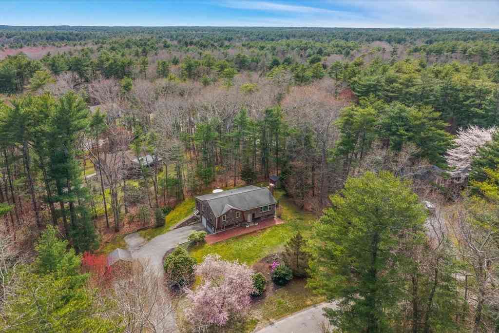 Homes For Sale - 46 Duxborough Trl<br/> Duxbury, MA 02332