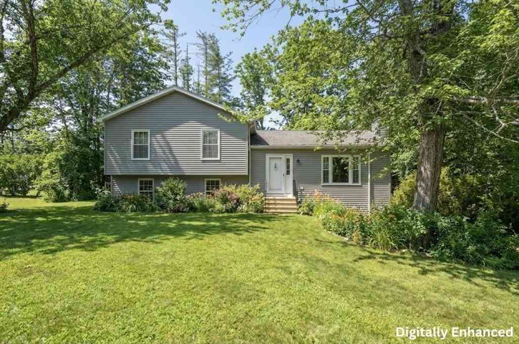 Homes For Sale - 2 Nottingham Circle<br/> Worcester County, Spencer, MA 01562
