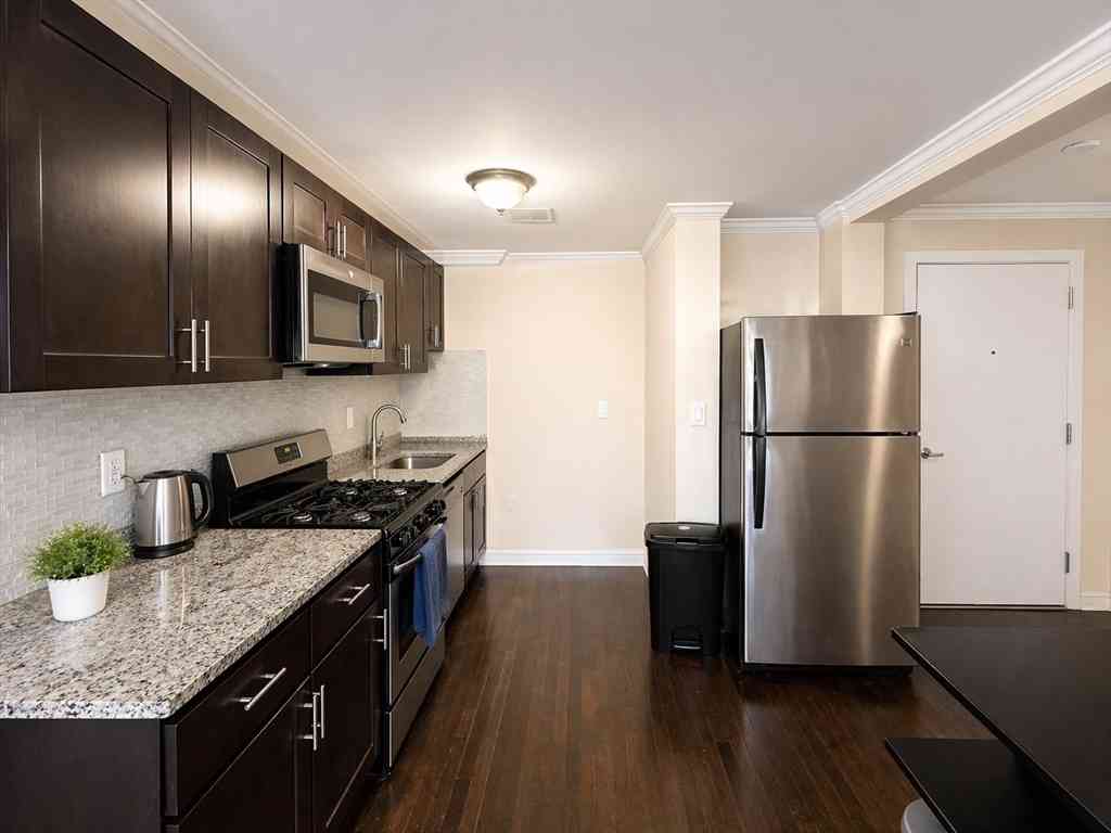 Apartment For Rent - 435 Walnut Ave #A<br/> Boston, MA 02119