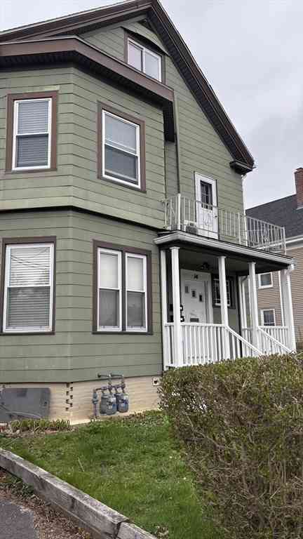 Apartment For Rent - 14 Cleveland Ave #2<br/> Brockton, MA 02301