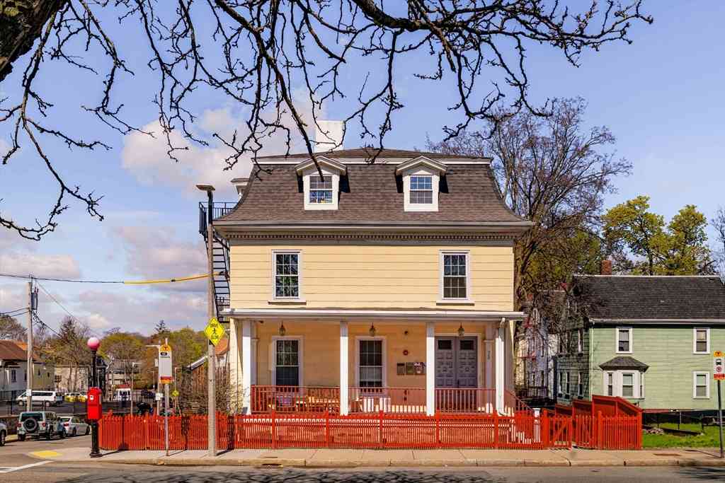 Condo For Sale - 73 Walnut Ave #2<br/> Boston, MA 02119