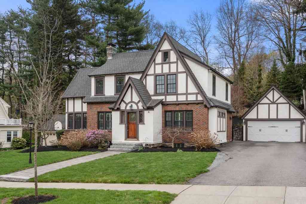 Homes For Sale - 19 Hancock Hill Dr<br/> Worcester, MA 01609