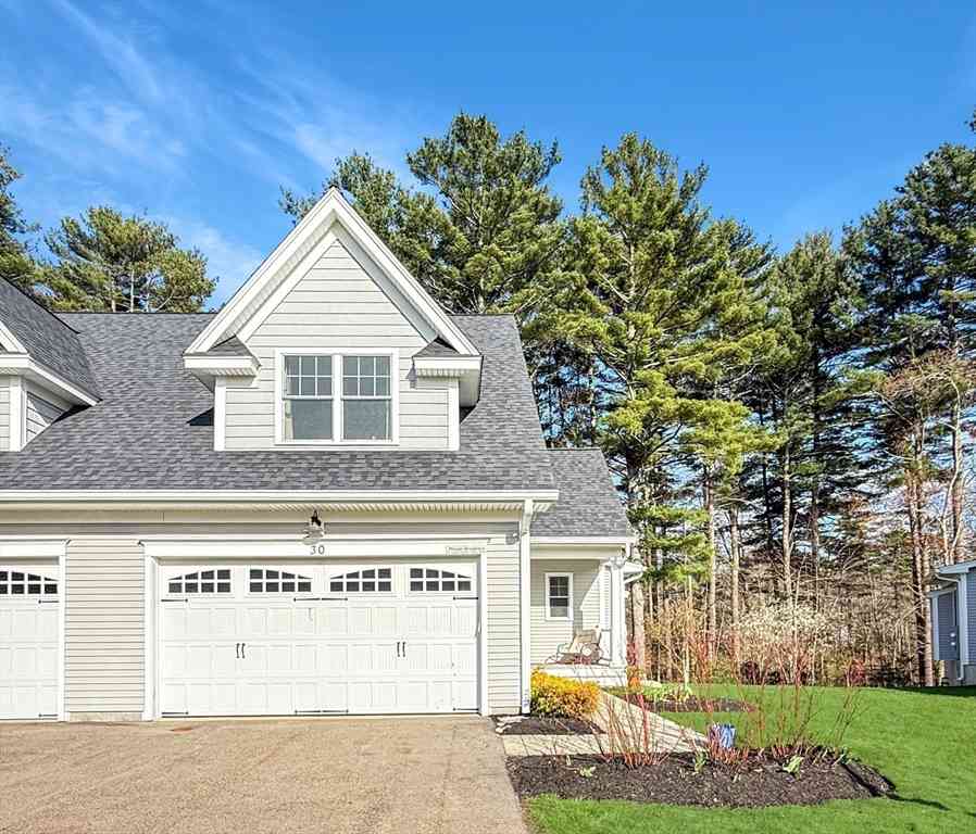 Condo For Sale - 30 Lakepoint Way #30<br/> Middlesex County, Hopkinton, MA 01748