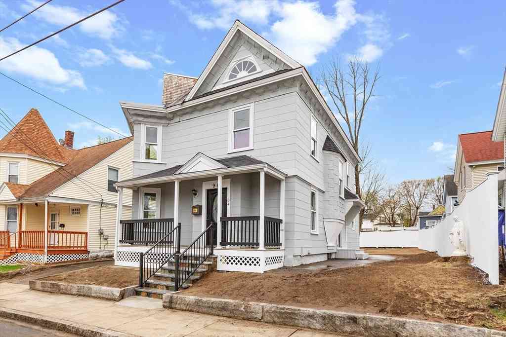 Homes For Sale - 94 D Street<br/> Middlesex County, Lowell, MA 01851