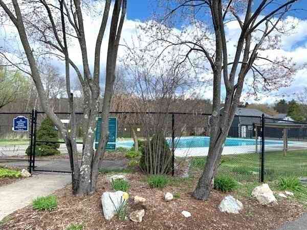 Condo For Sale - 170 E Hadley Road #42<br/> Hampshire County, Amherst, MA 01002