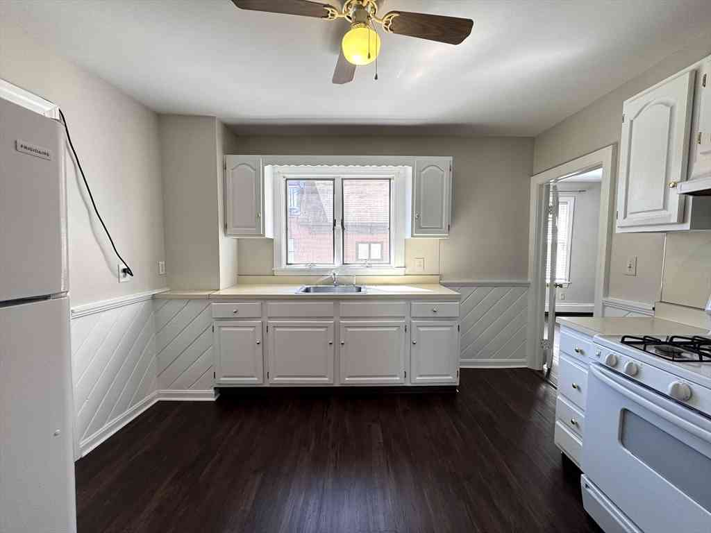Apartment For Rent - 69 Cleveland Ave #1<br/> Everett, MA 02149