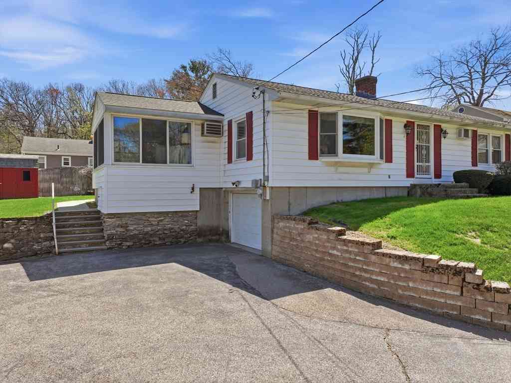 Homes For Sale - 4 Ayrshire Rd<br/> Worcester, MA 01604