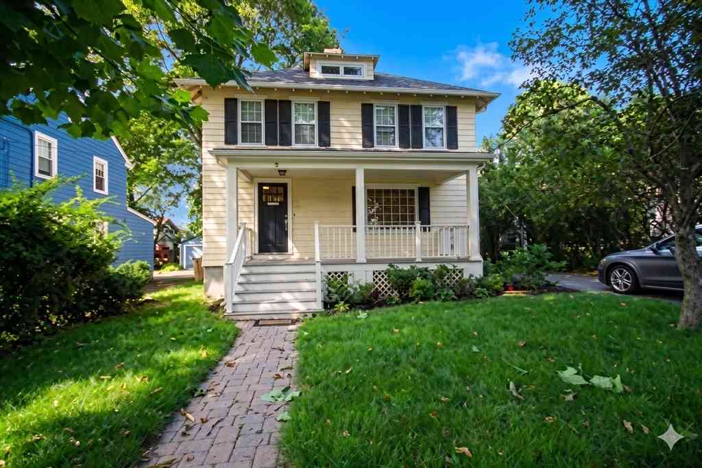 Homes For Rent - 30 Farmcrest Ave<br/> Lexington, MA 02421