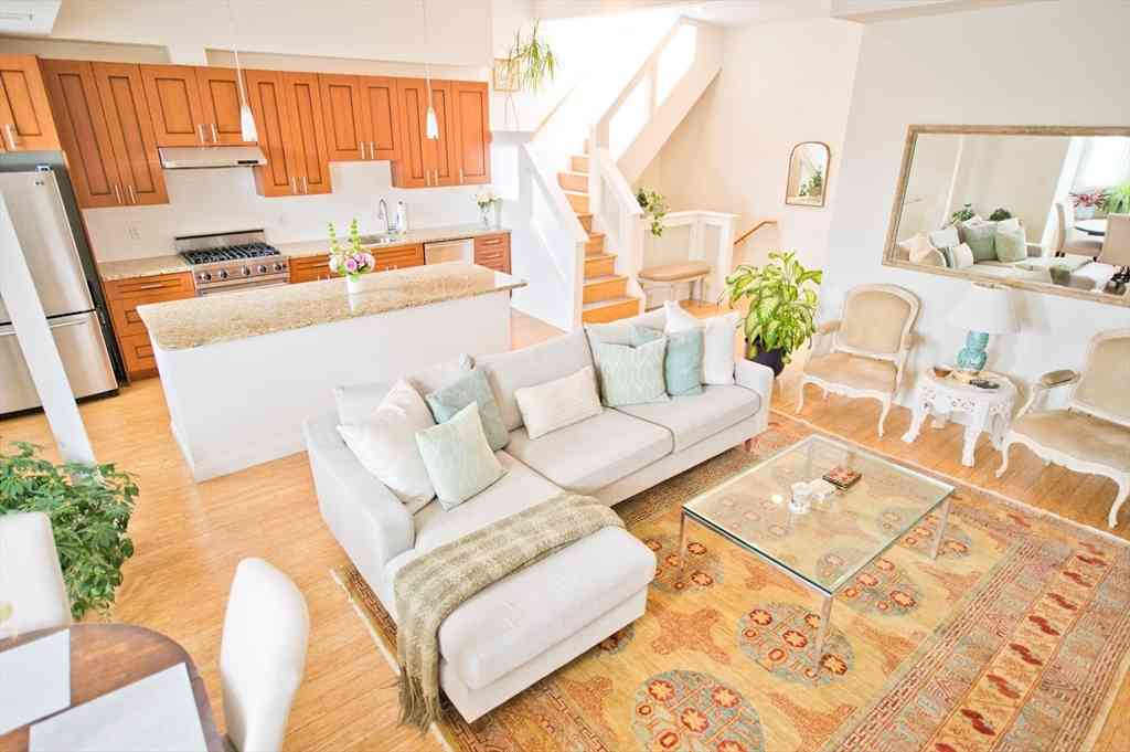 Condo For Sale - 14 Worcester Sq #5<br/> Boston, MA 02118