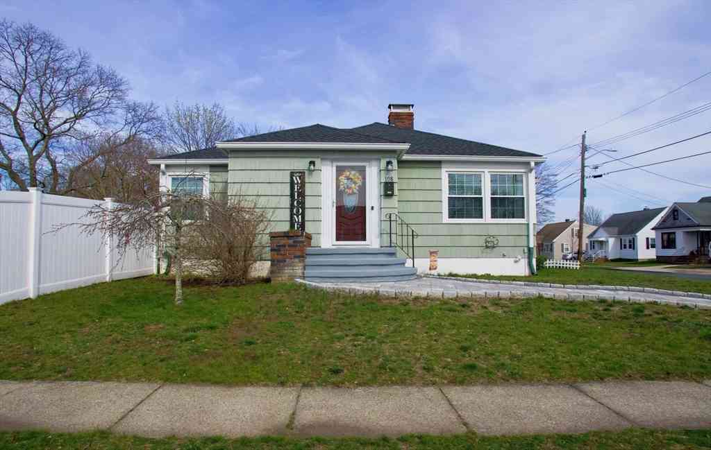 Homes For Sale - 108 Caswell Street<br/> New Bedford, MA 02745