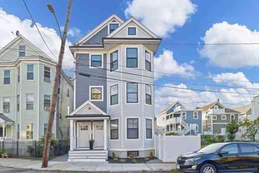 Condo For Rent - 97 Robey St #A<br/> Boston, MA 02125