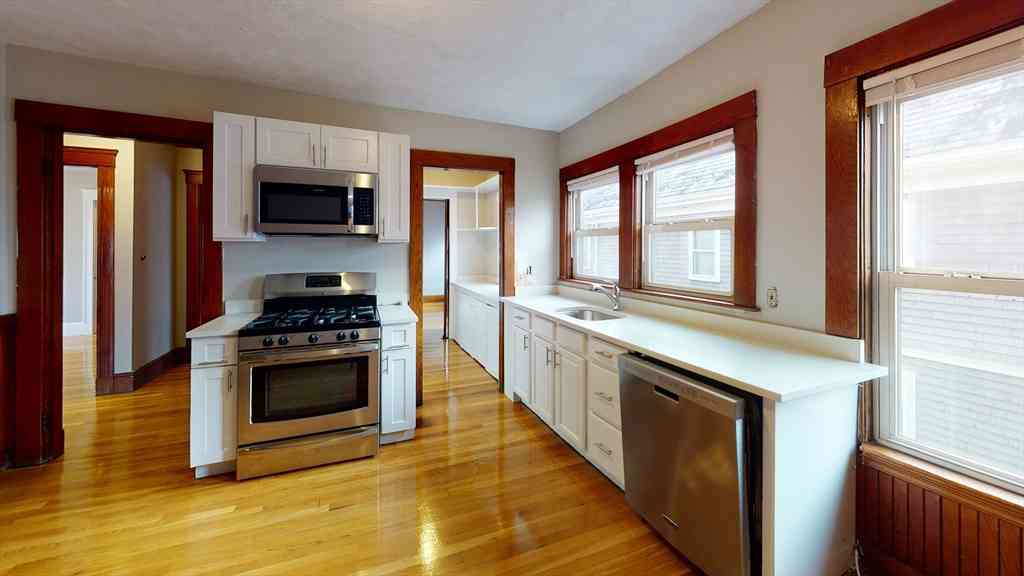 Apartment For Rent - 72-74 Harlow #74<br/> Arlington, MA 02474