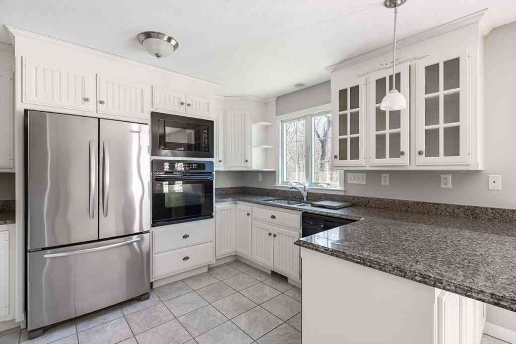 Condo For Sale - 61 Hillview Ln #61<br/> Worcester County, Northbridge, MA 01588